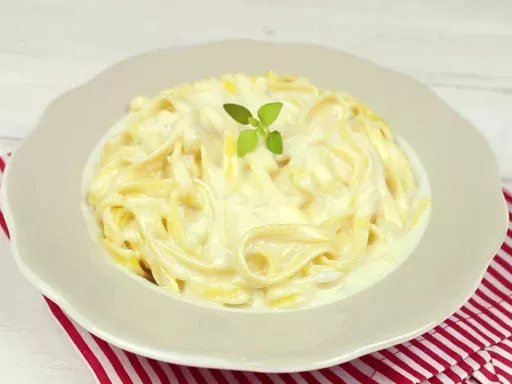 Receita de Espaguete ao molho branco